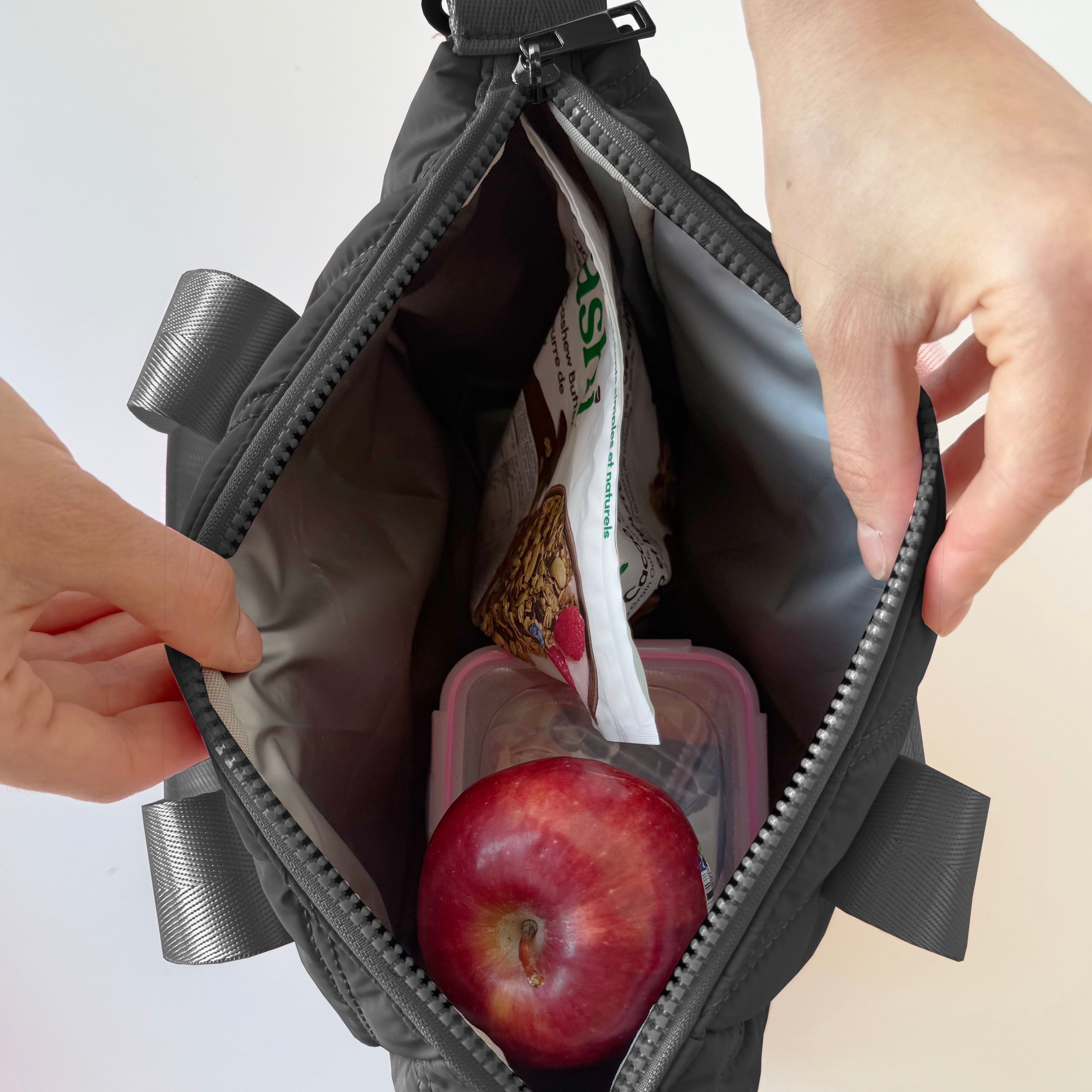 SAC À DÉJEUNER AVEC BANDOULIÈRE AMOVIBLE