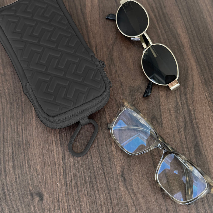 ÉTUI À LUNETTES DOUBLE EN NÉOPRÈNE AVEC MOUSQUETON