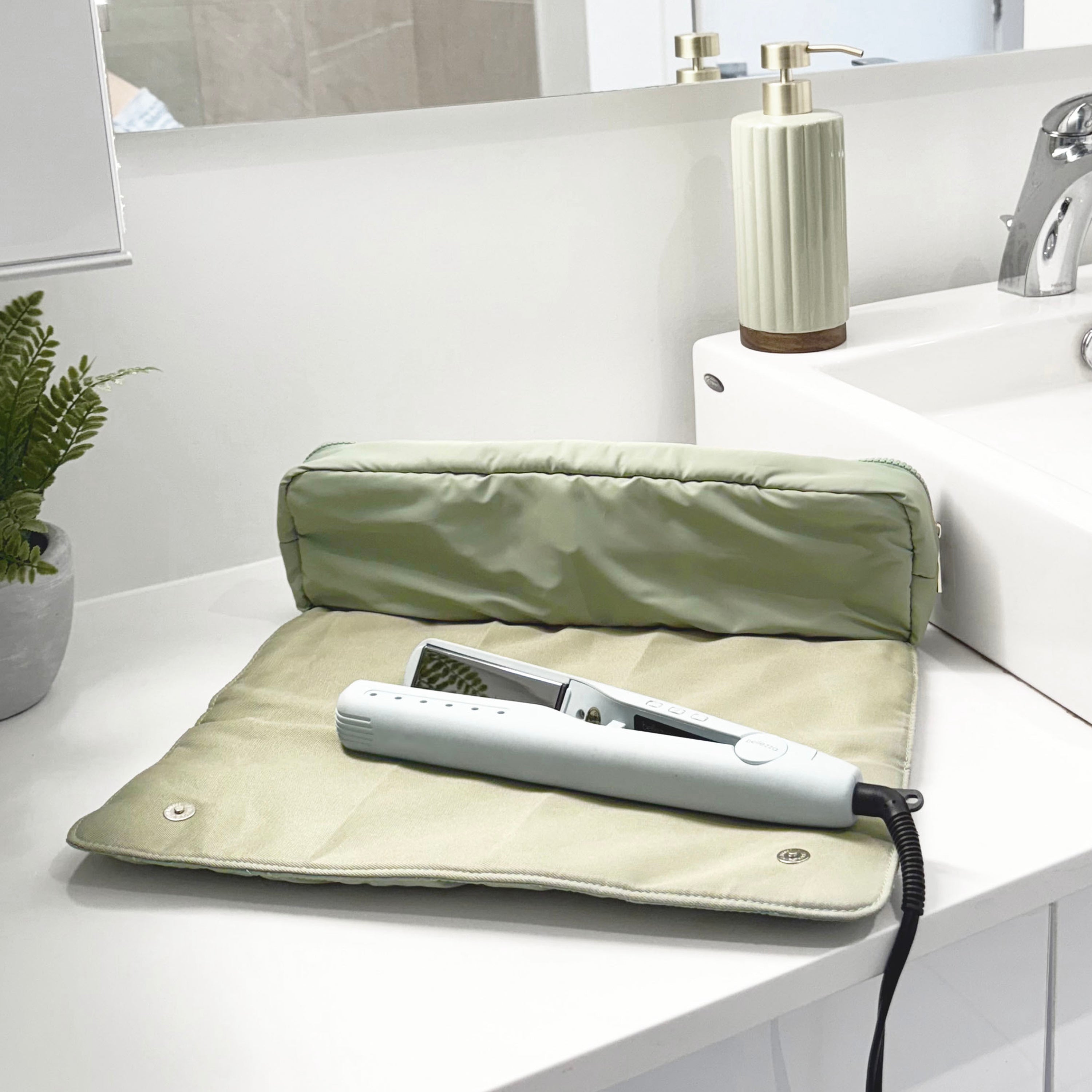 Étui pour outils de coiffure à plat avec gonfleur