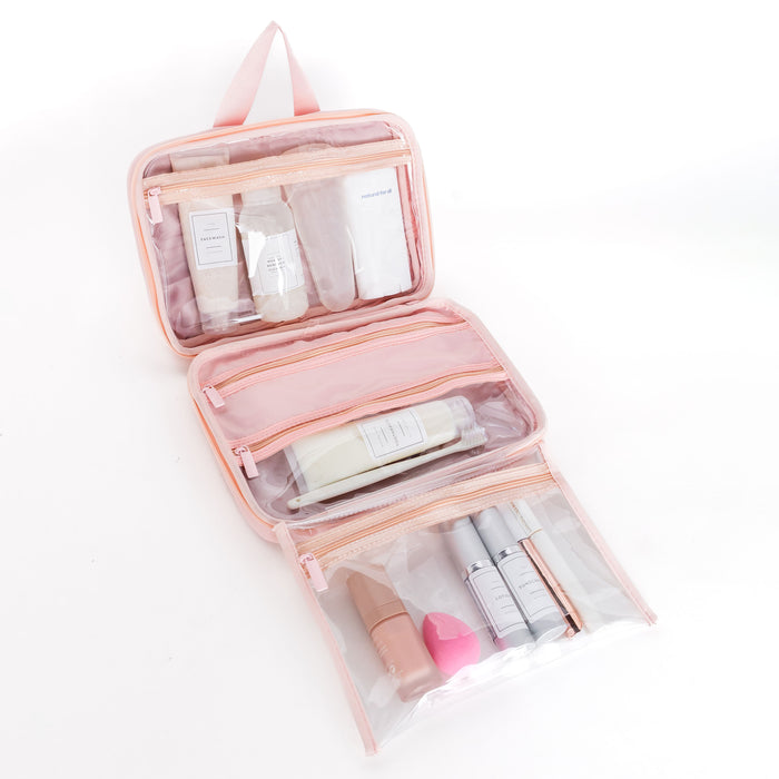THE HANGING TOILETRY CASE