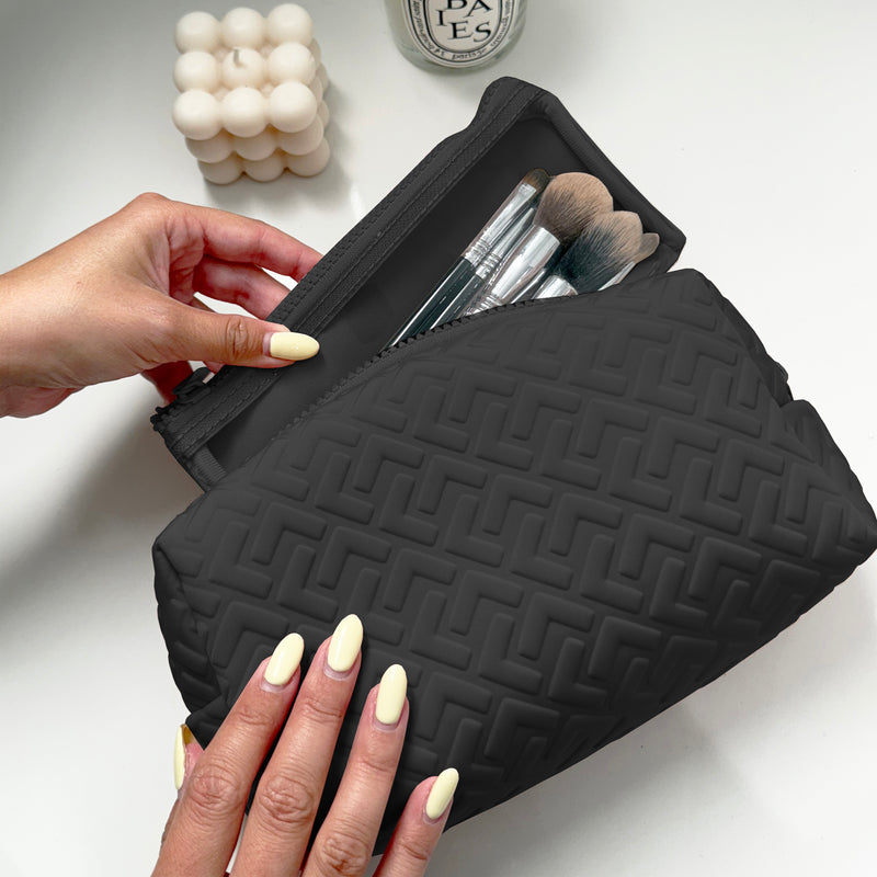 PAIN AVEC POCHETTE À BROSSE