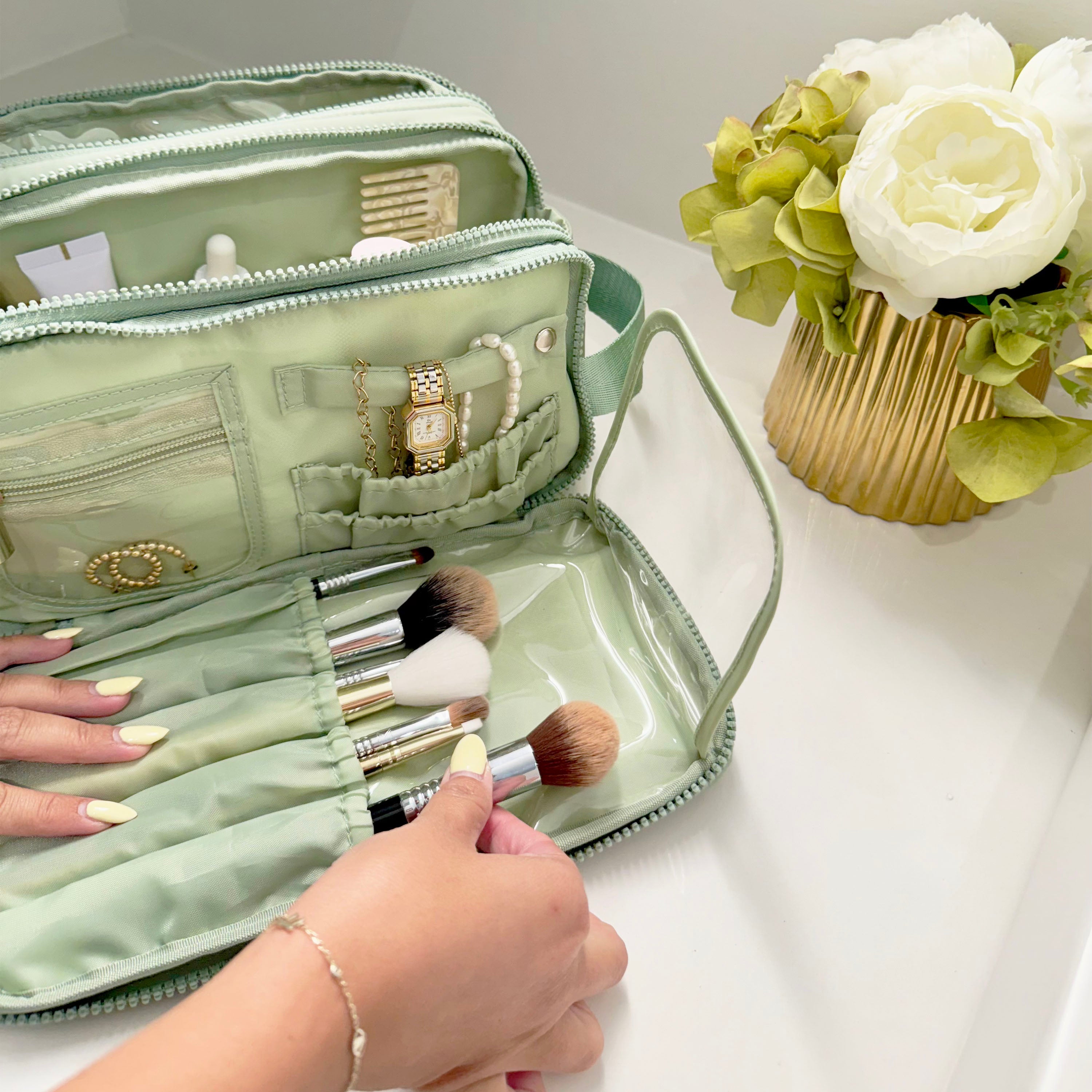 POCHETTE MULTI-USAGES POUR COSMÉTIQUES ET BIJOUX