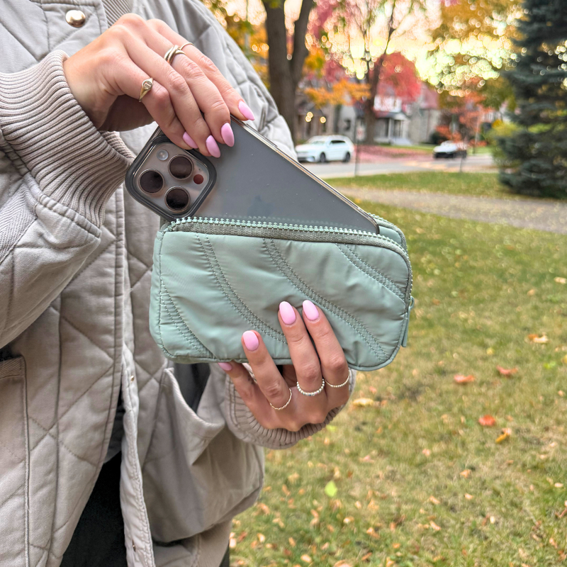WALLET AND FUNCTIONAL POUCH WITH SNAP BACK WRISLET